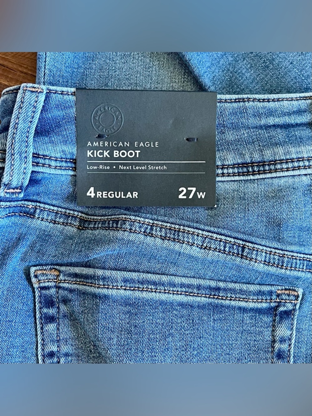 Brand New ✨ American Eagle low-rise KickBoot Jeans Sz 4 NWT - Picture 8 of 11